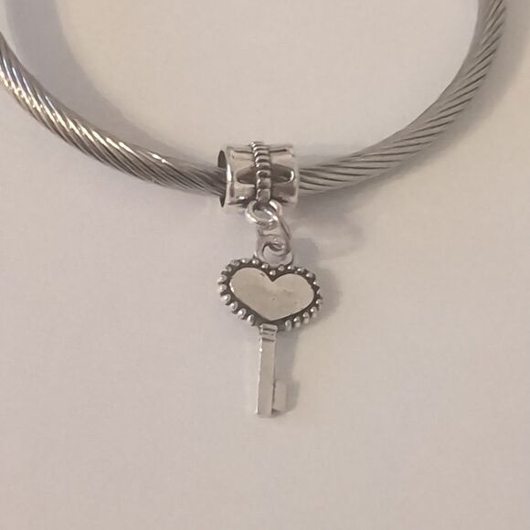 Silver Heart Key Dangle Charm for Pandora Style Bracelet - Picture 1 of 4
